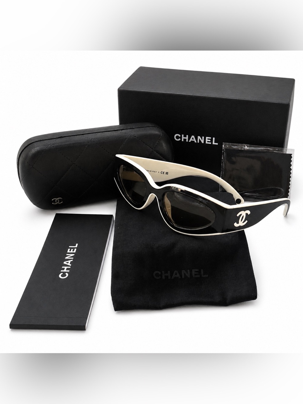 CHANEL 6056 Black White Cat Eye Sunglasses 1656/53 Full Set